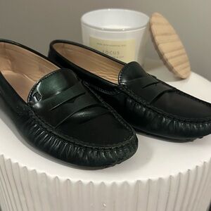 Tod's Green /Black Leather Loafers Slip-On Classic